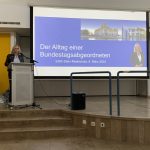 Andrea Lindholz besucht die Edith-Stein-Schule in Alzenau