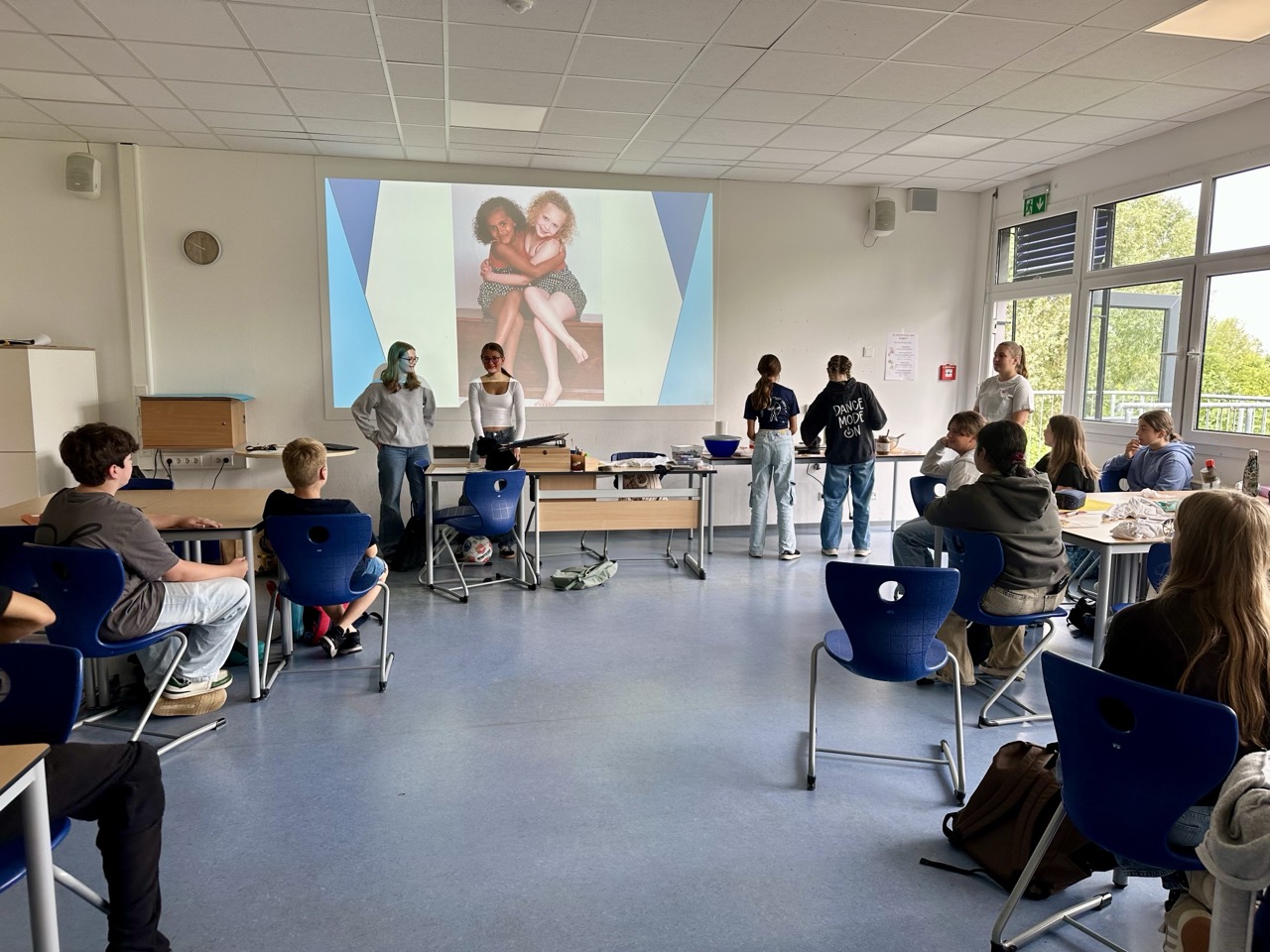 Du betrachtest gerade Courage-Coaches sensibilisieren Sechstklässler