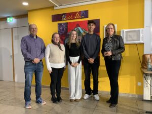 Mehr über den Artikel erfahren Bundestagsvizepräsidentin Andrea Lindholz zu Gast an der Edith-Stein-Schule