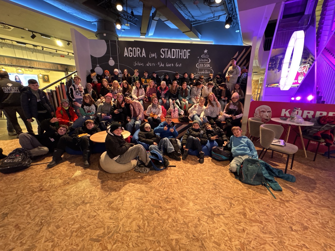 Du betrachtest gerade 5. Jahrgangsstufe besucht die Ausstellung „Körperwelten – Eine Herzenssache“